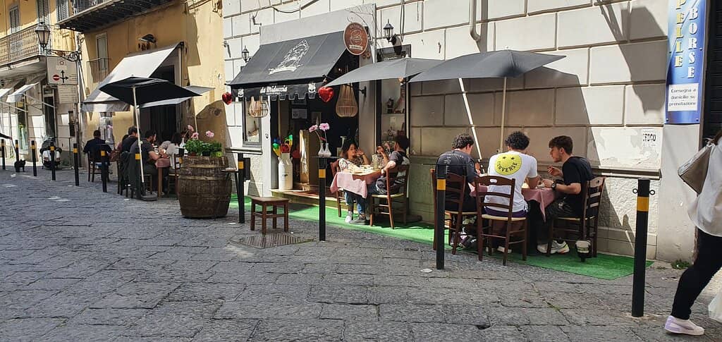 Cozy & Authentic Atmosphere