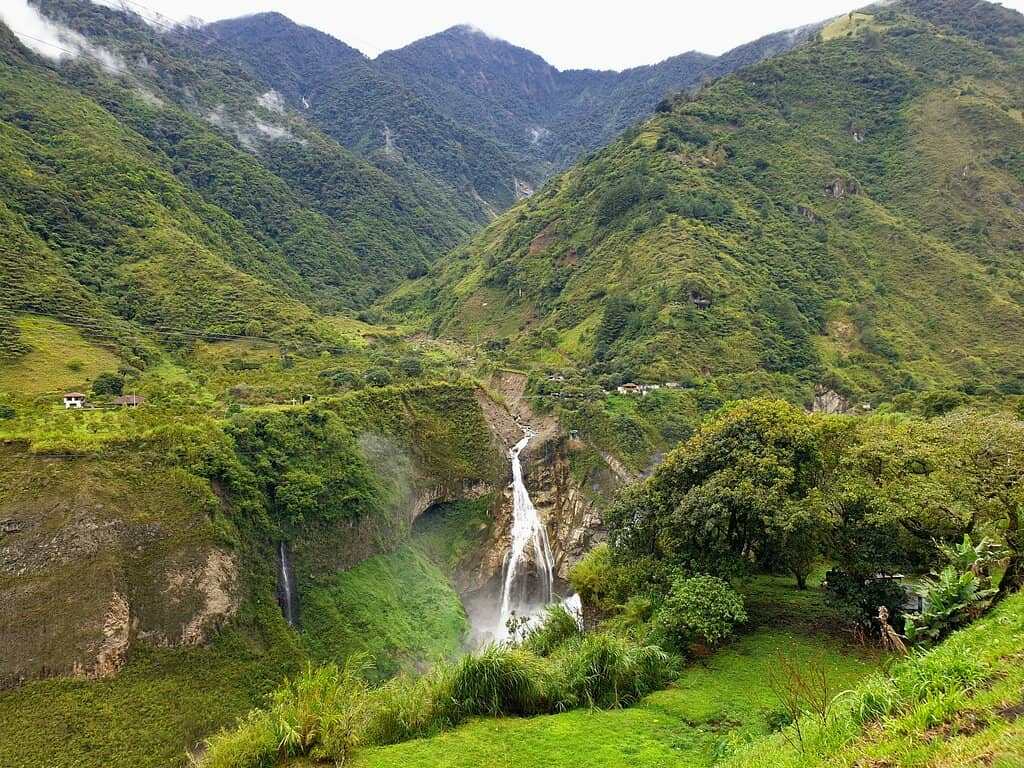 Waterfall Base Walk