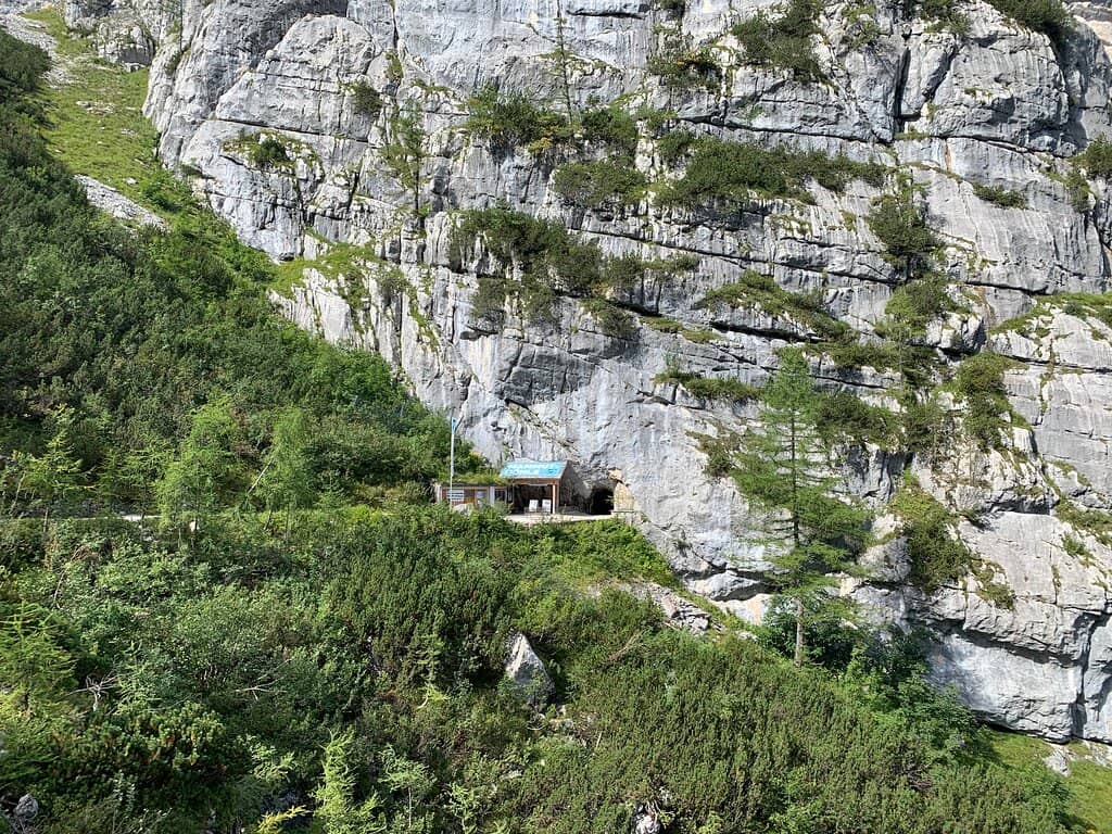 Underground Labyrinth Feel