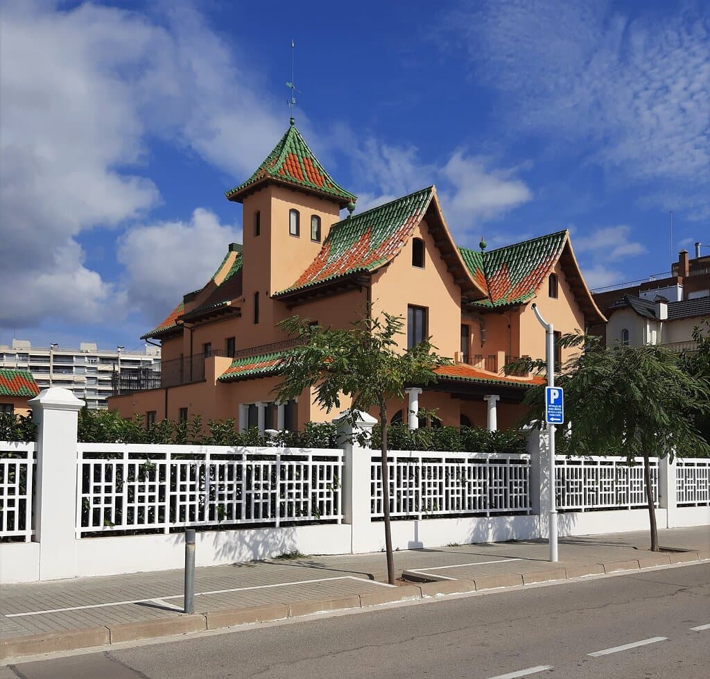Passeig Del Marqués De Casa Riera