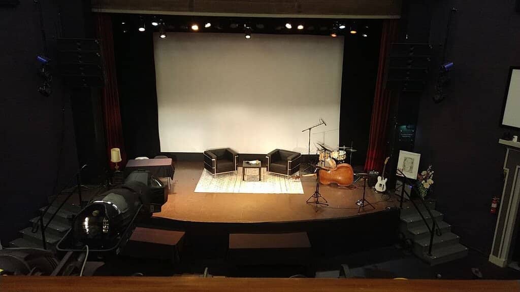 Walkable Streets & Local Shops