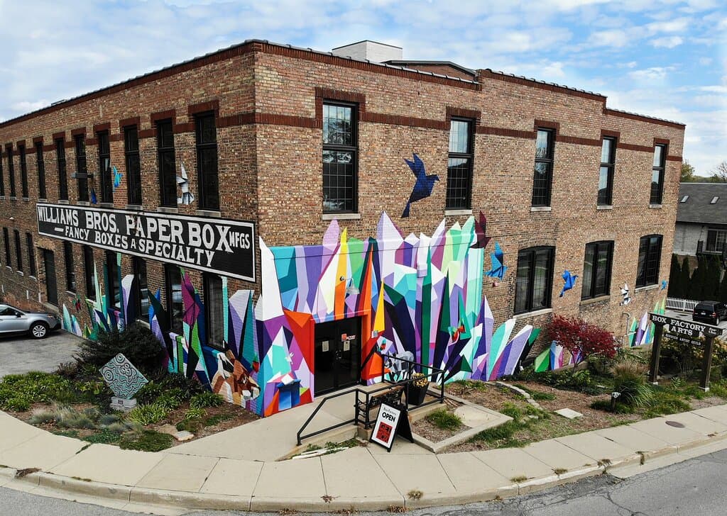 Birds of a Feather Flock Together mural by local artist Kimberly Wood.
