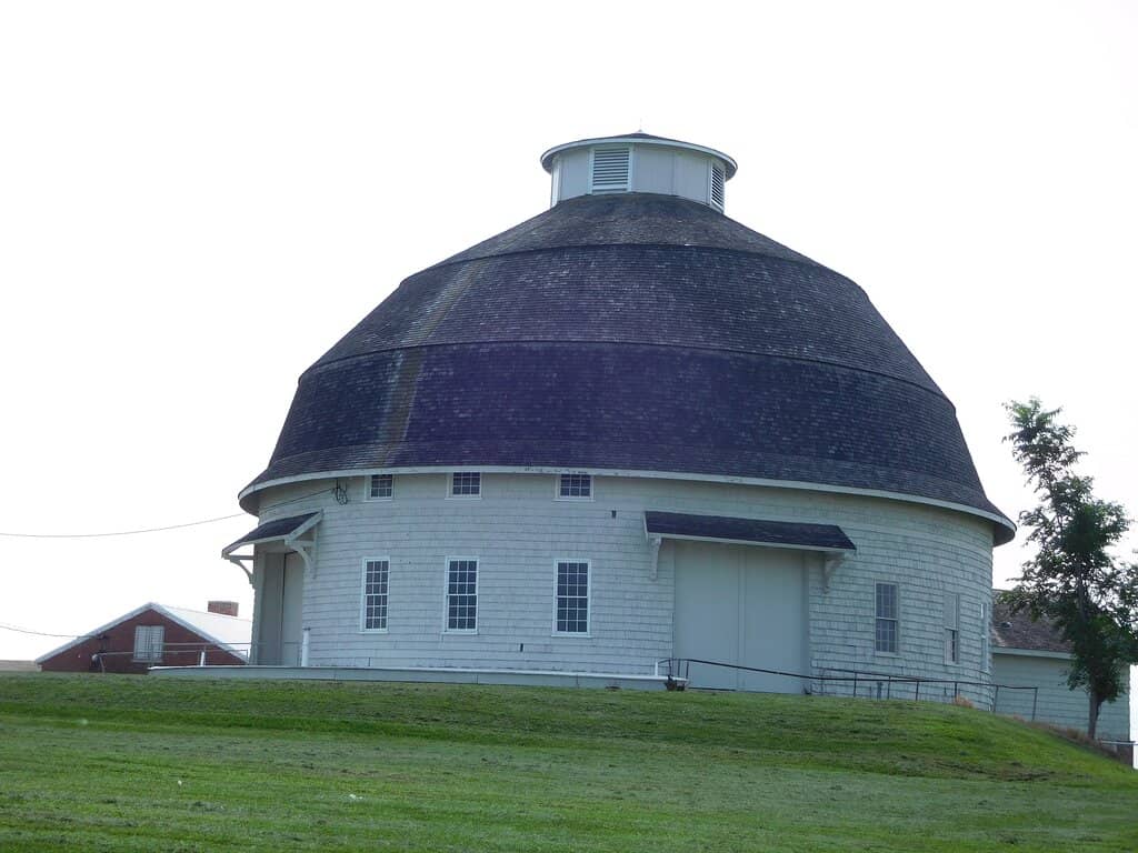 Panoramic Hilltop Views