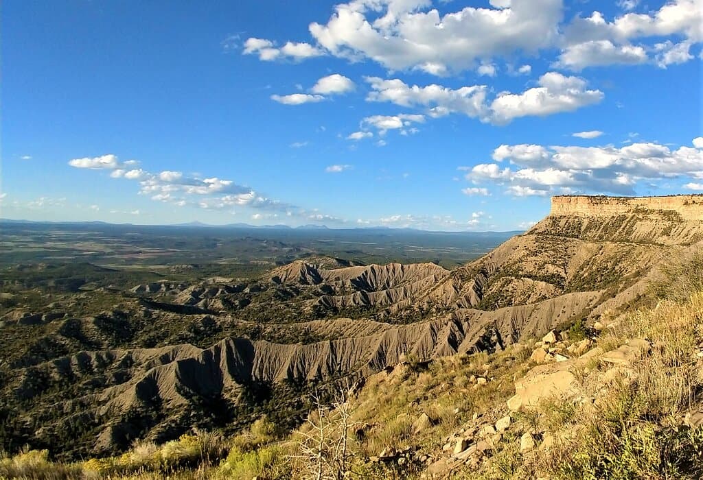 Knife Edge Trail - many fingers going down the Montezuma Valley