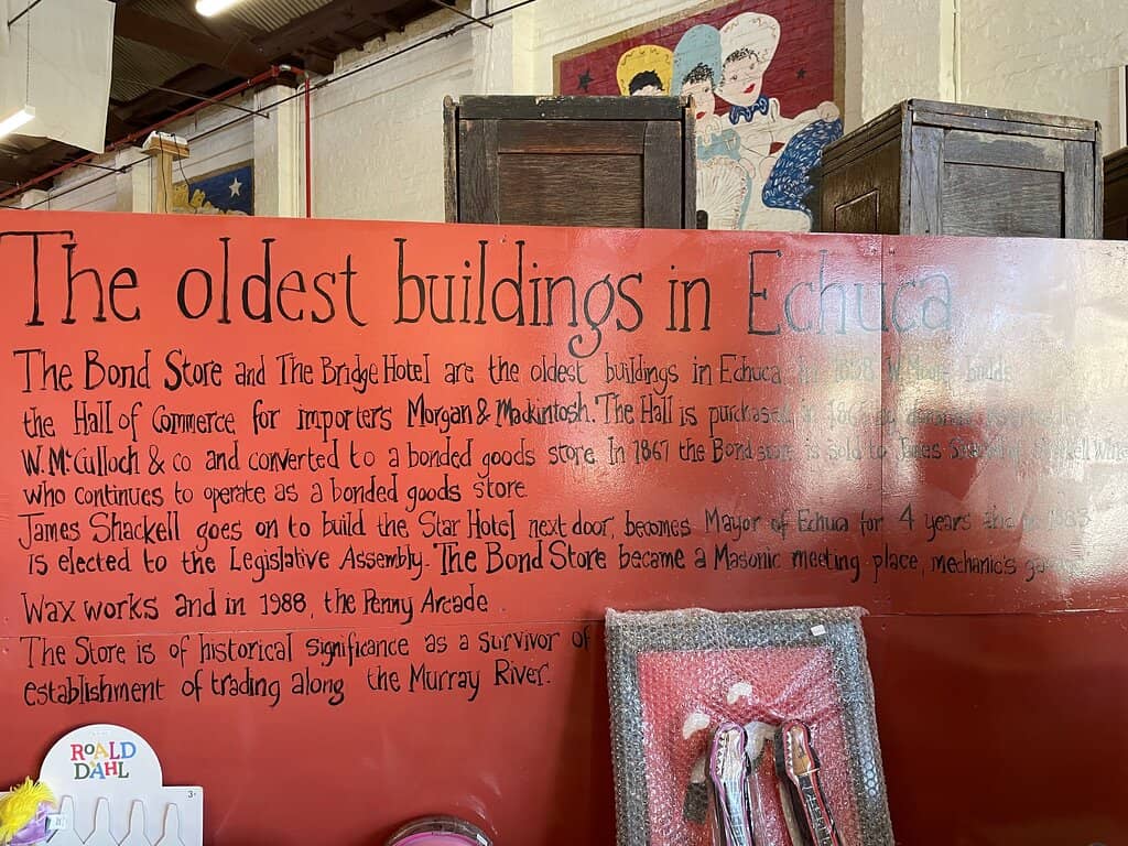 Souvenir & Nic Nac Heaven