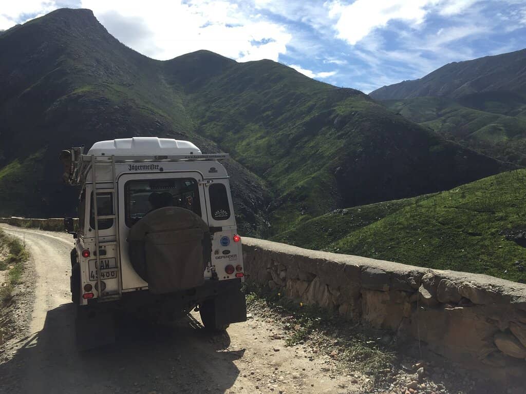 Panoramic Mountain Views