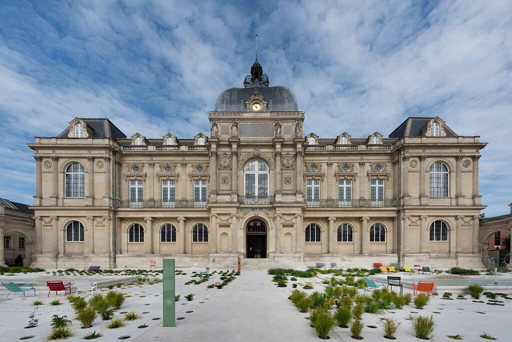 Façade historique du Musée de Picardie - crédit A. Sidoli / Musée de Picardie