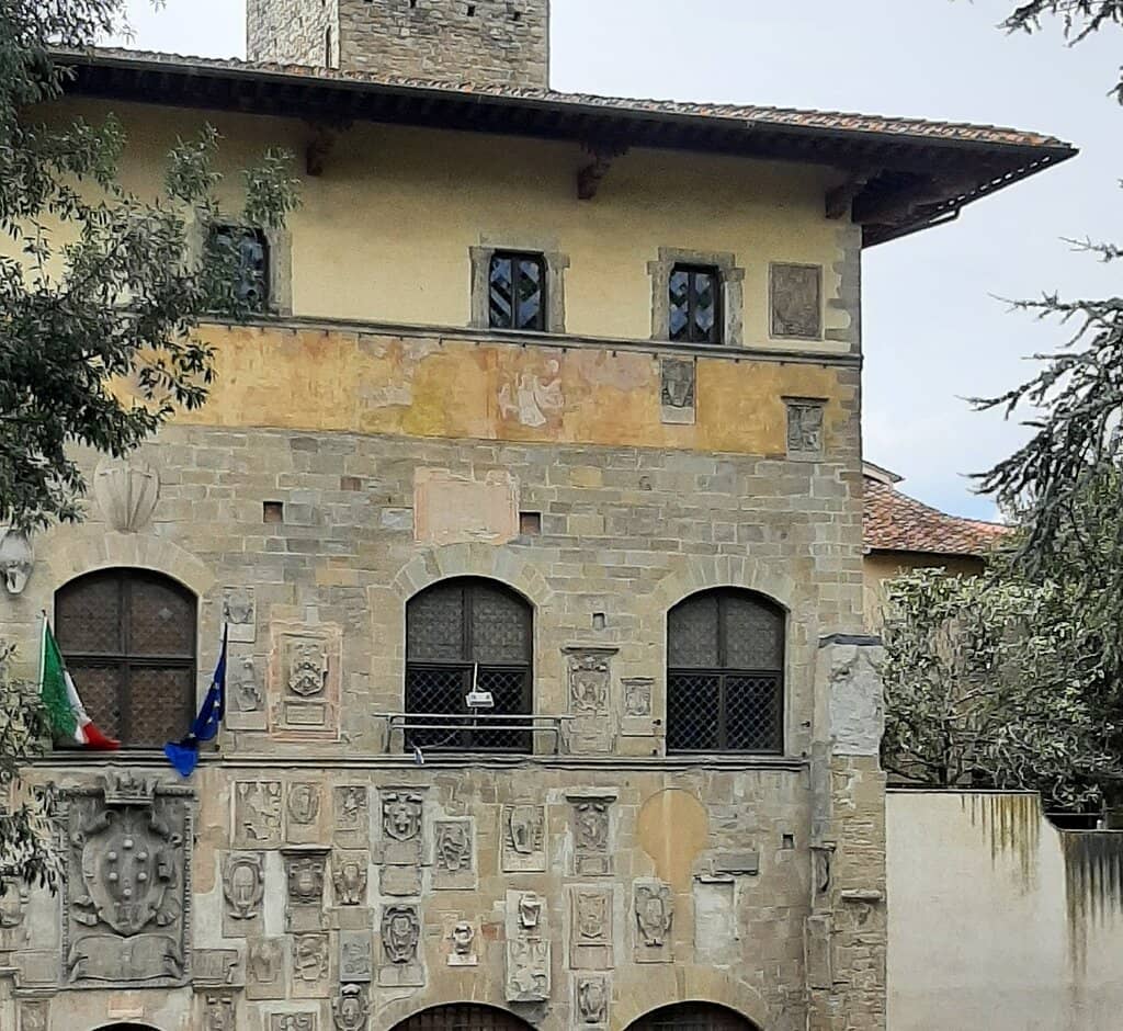 Coat-of-Arms Gallery