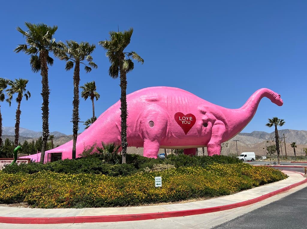 Ms. Dinny at Cabazon Dinosaurs May 2022
www.CabazonDinosaurs.com