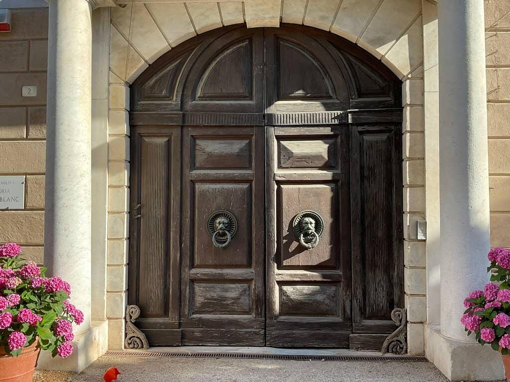 Temporary Art Exhibitions