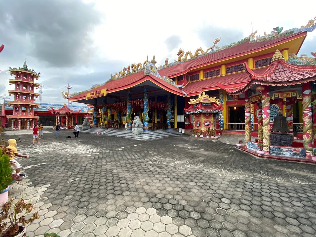 Nice place. It’s free. Would be nice to have some description about it.