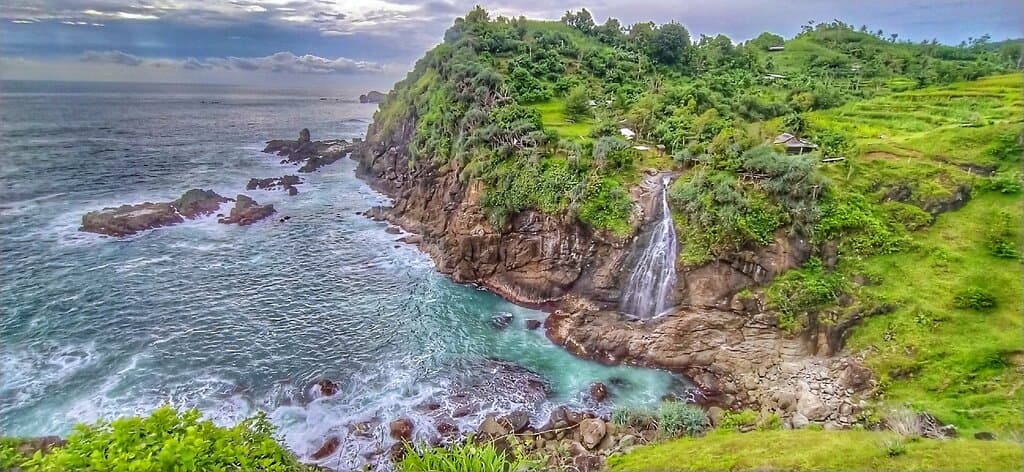 Pieces of Paradise We always create or add something new, even in to regular conventional event & incentive programs to make everything easy and special for our guests. Tracking to beatiful beach at yogyakarta “Better to see something once than hear about it a thousand times.”