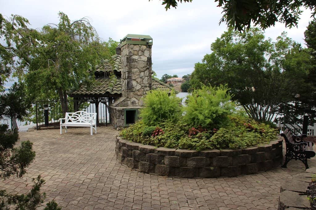 Scenic Waterfront Views