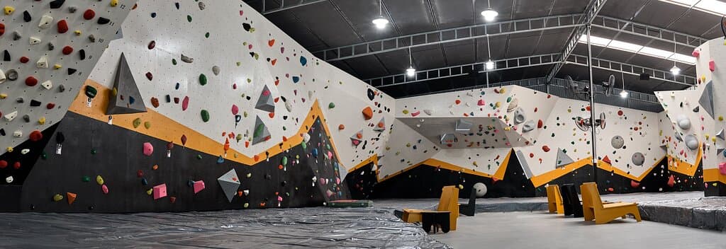 Largest bouldering gym in Vietnam including Kilterboard, Moonboard, Beastmaker, dedicated kid walls. Developer of the outdoor area of Huu Lung