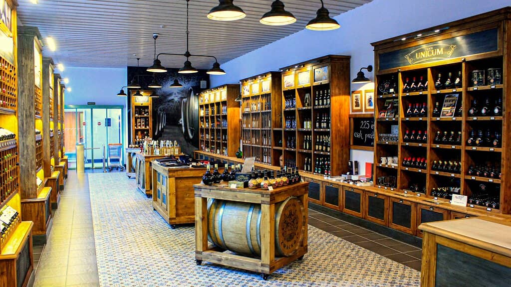 Immersive Liqueur Journey