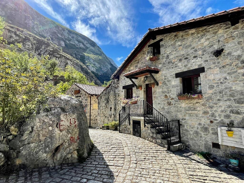 Naranjo de Bulnes Vista