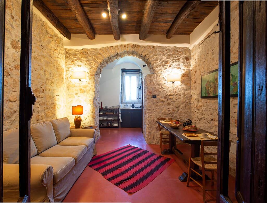 Teggiano Village Exploration