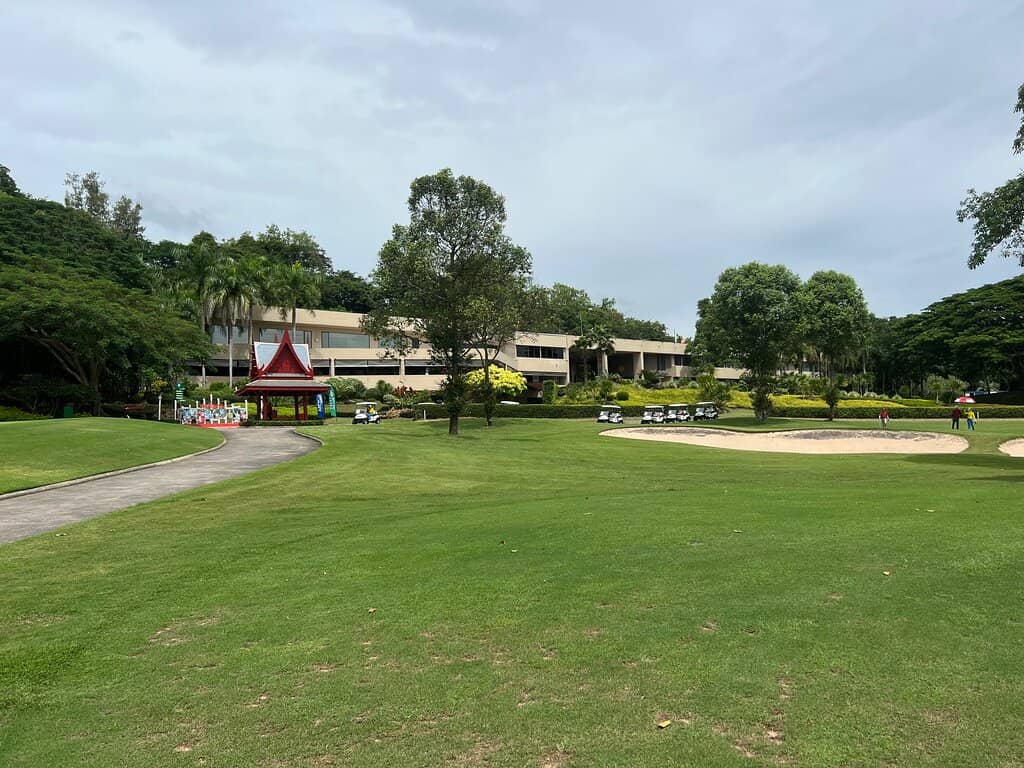 Challenging Bunker Play