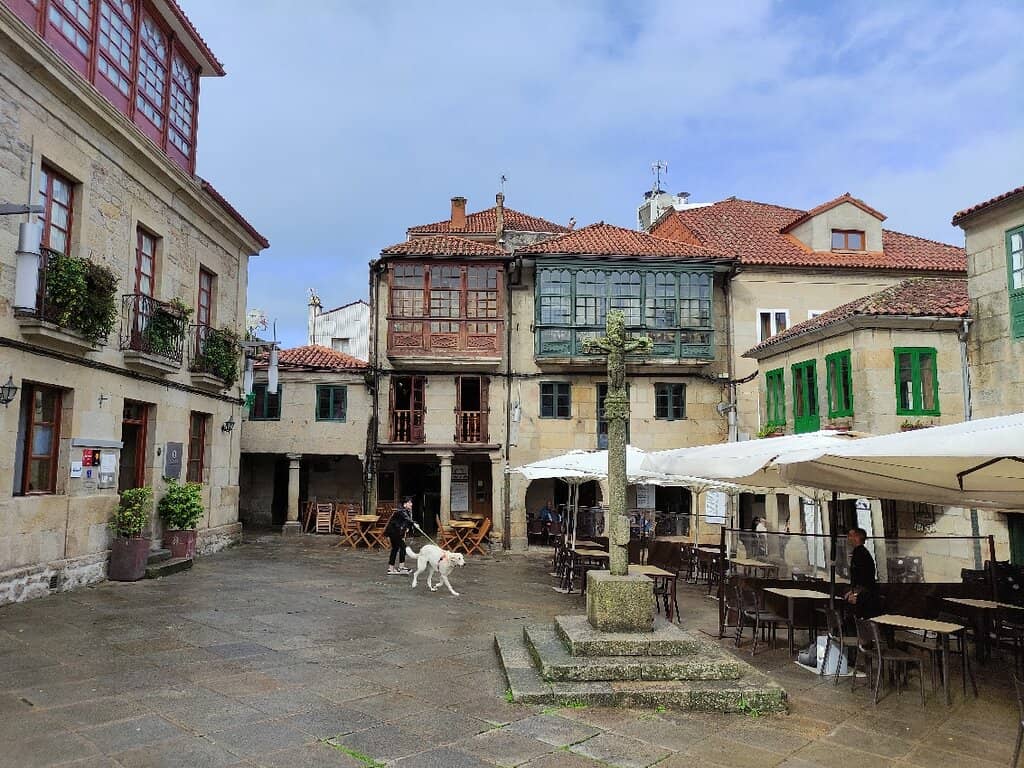 Lively Outdoor Cafes