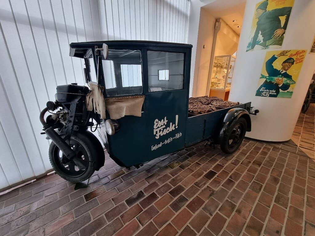 Old Steam Boat Engine