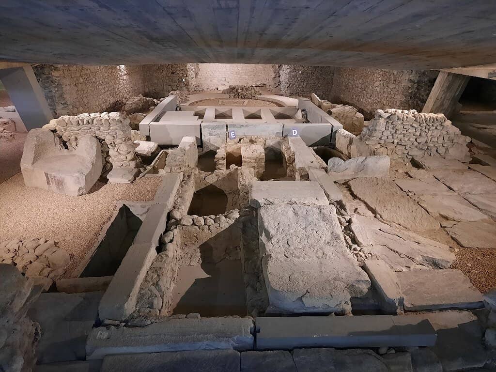 Tomb of Saint Lawrence