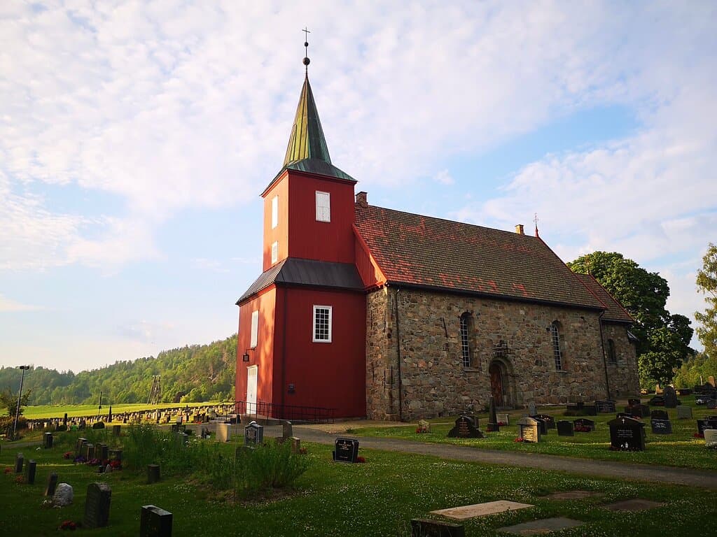 Stenkirke fra ca 1100.
