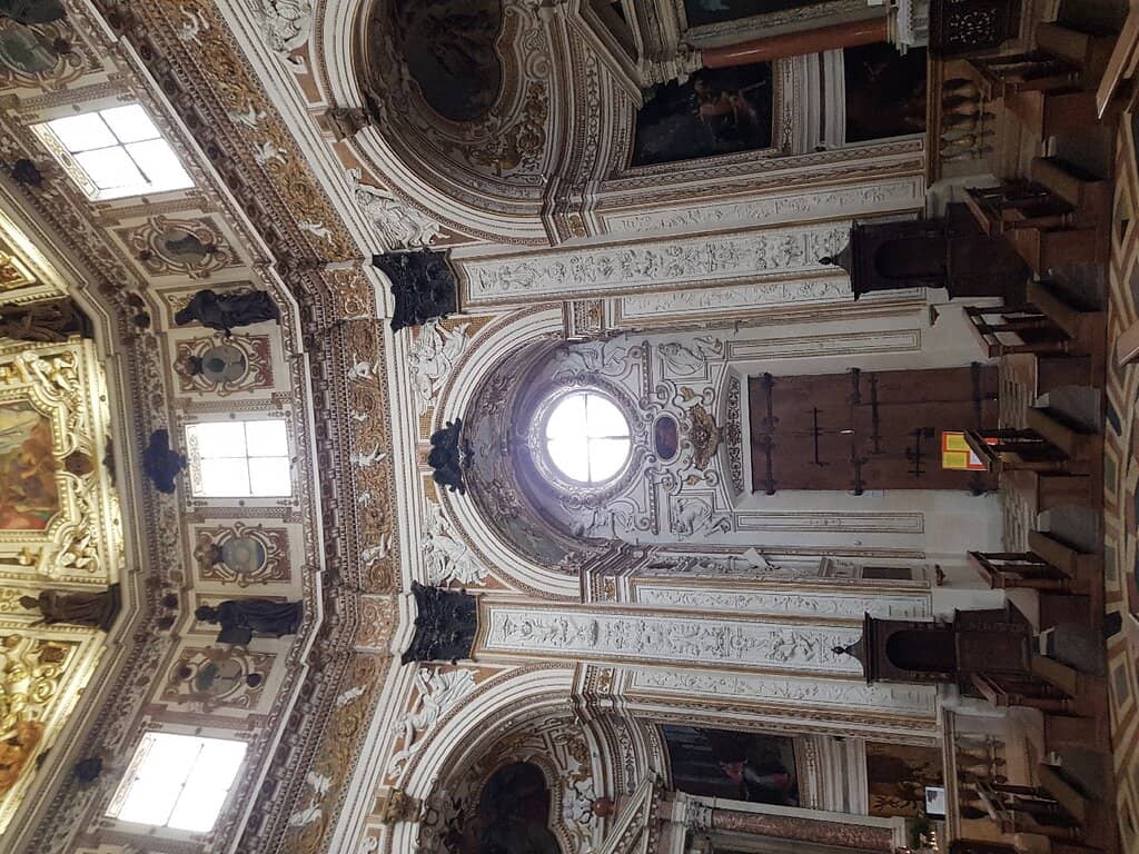 Unique Square Exterior