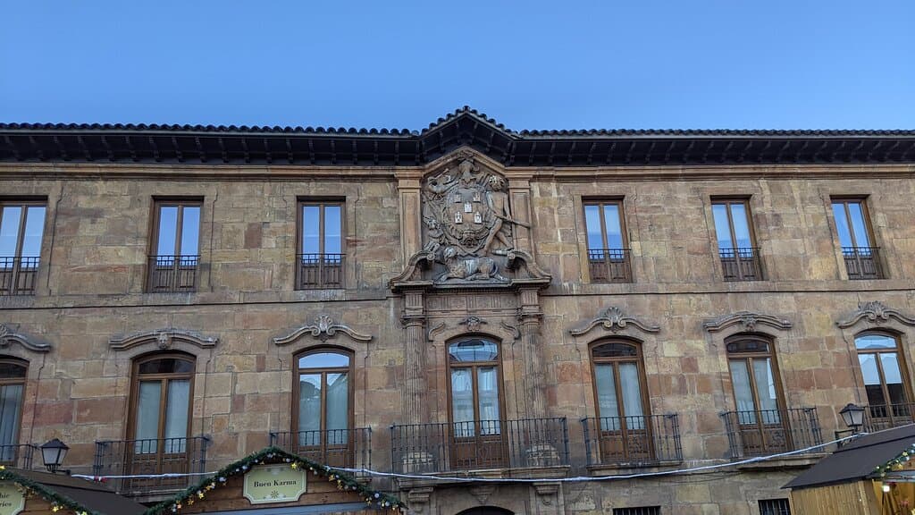 Palacio De Valdecarzana-heredia