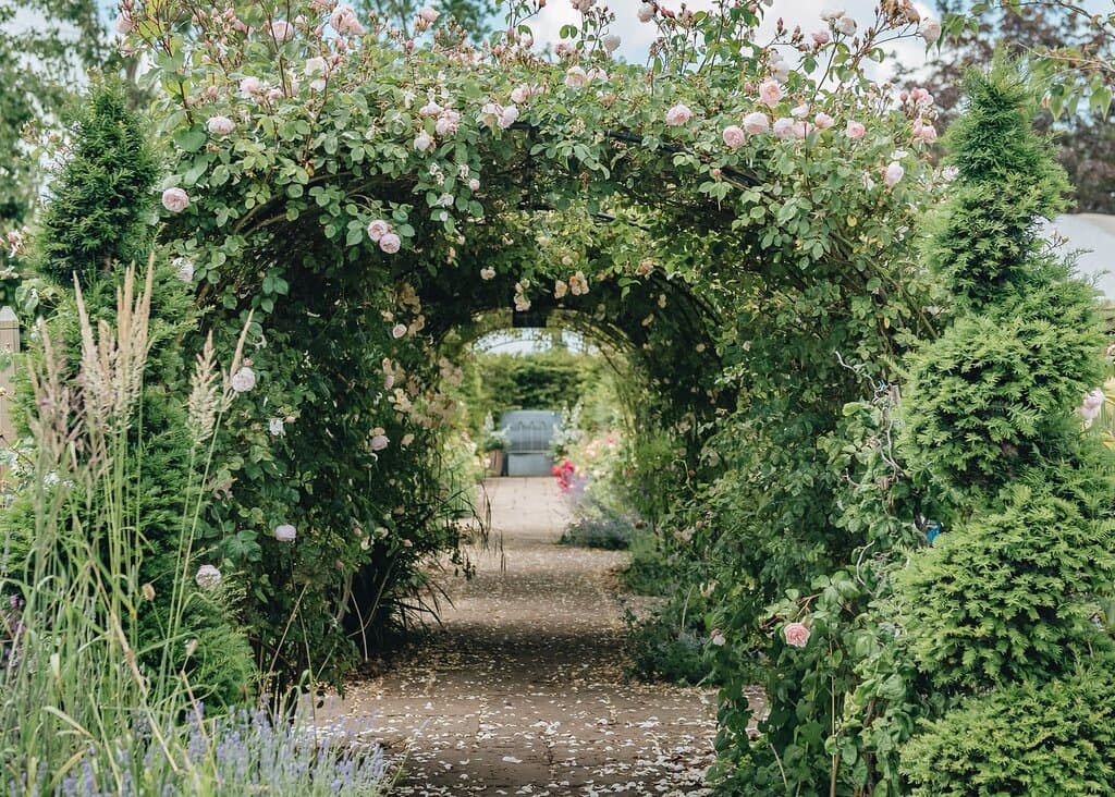 Burford Garden Co. Rose Arbour