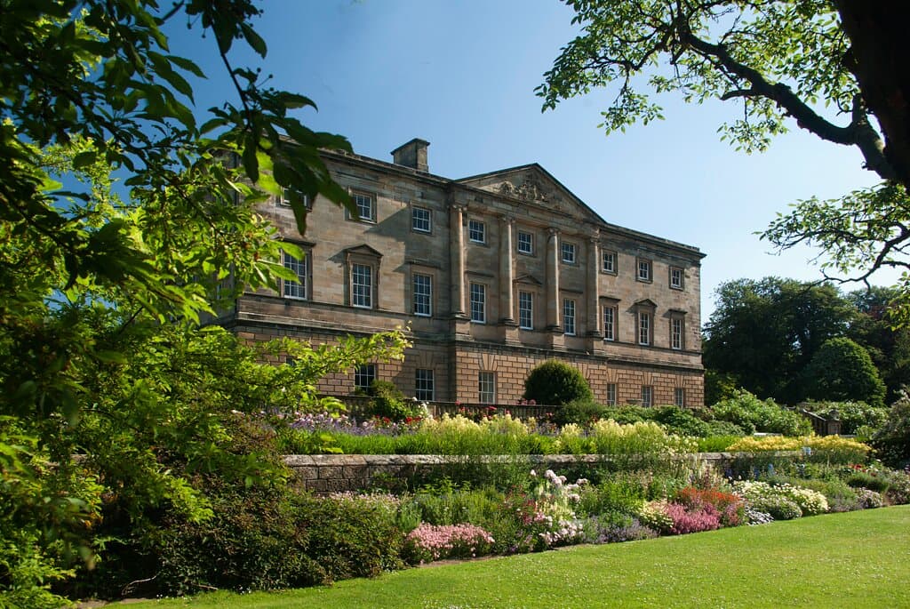 The rear of the house looking stunning!