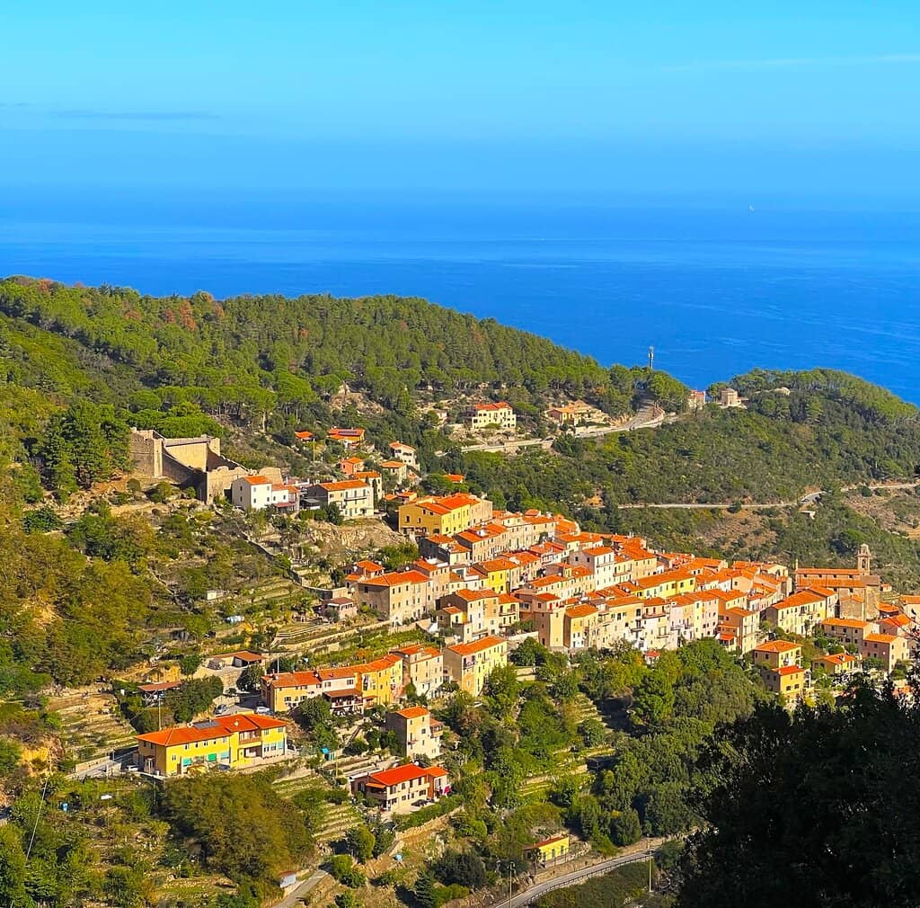 Panoramic Island Vistas