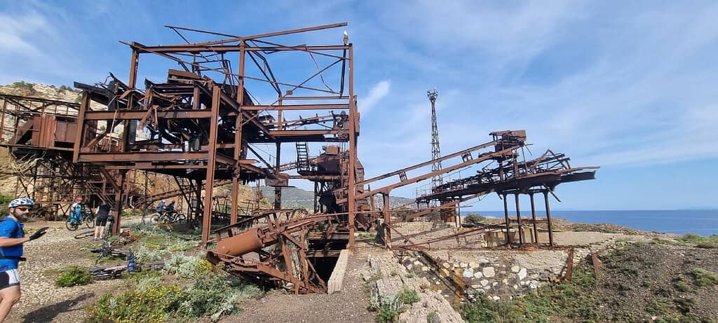 Diverse Trail Network