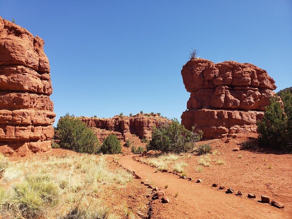 Red rocks that rival Sedona, but without the crowds!