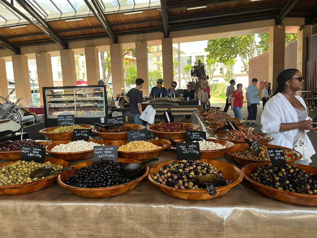 Fresh Produce & Local Delicacies