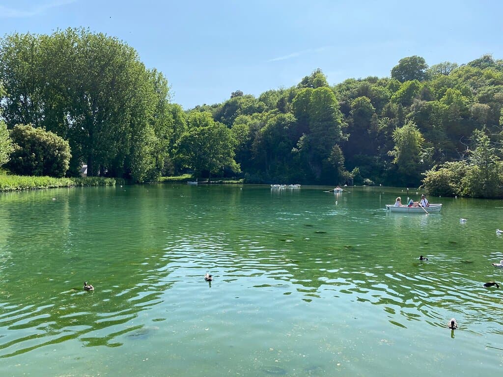 Swanbourne Lake