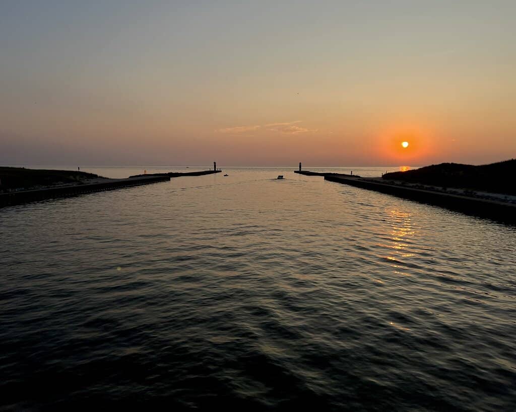 Kalamazoo River Scenic Tour