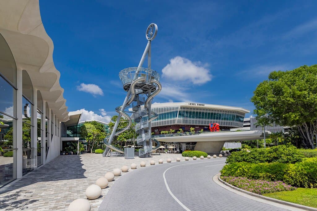 Carsten Höller, Aventura Slide Tower