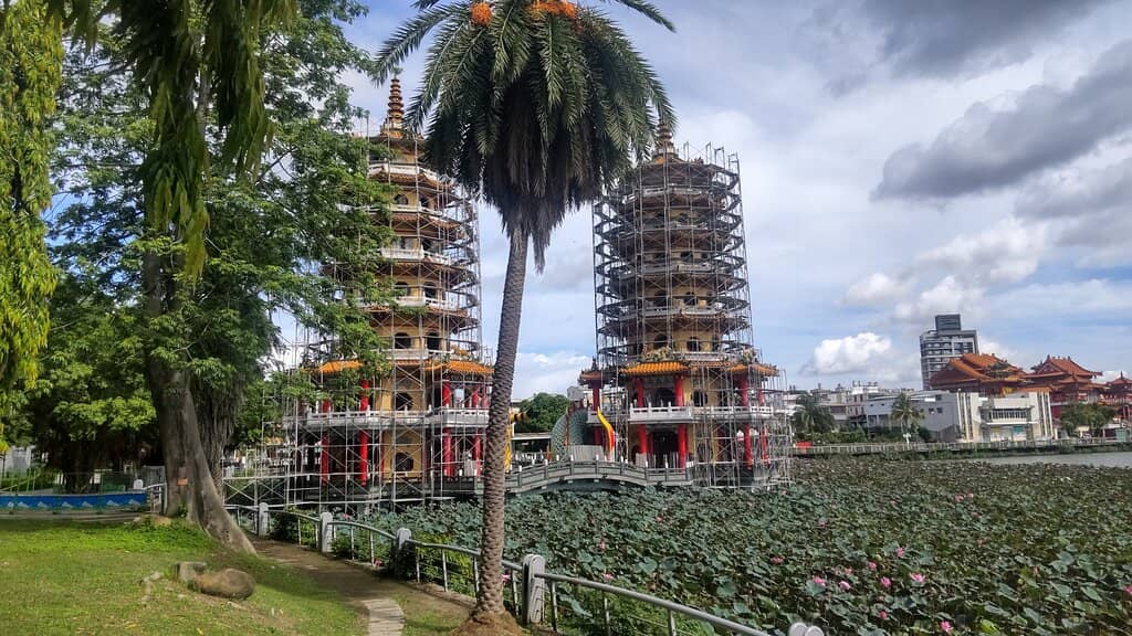 Dragon and Tiger Pagodas