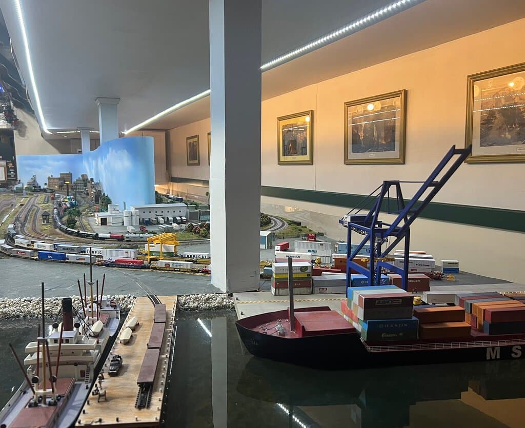 The small museum contains some nice model railroad set ups with lots of detail.