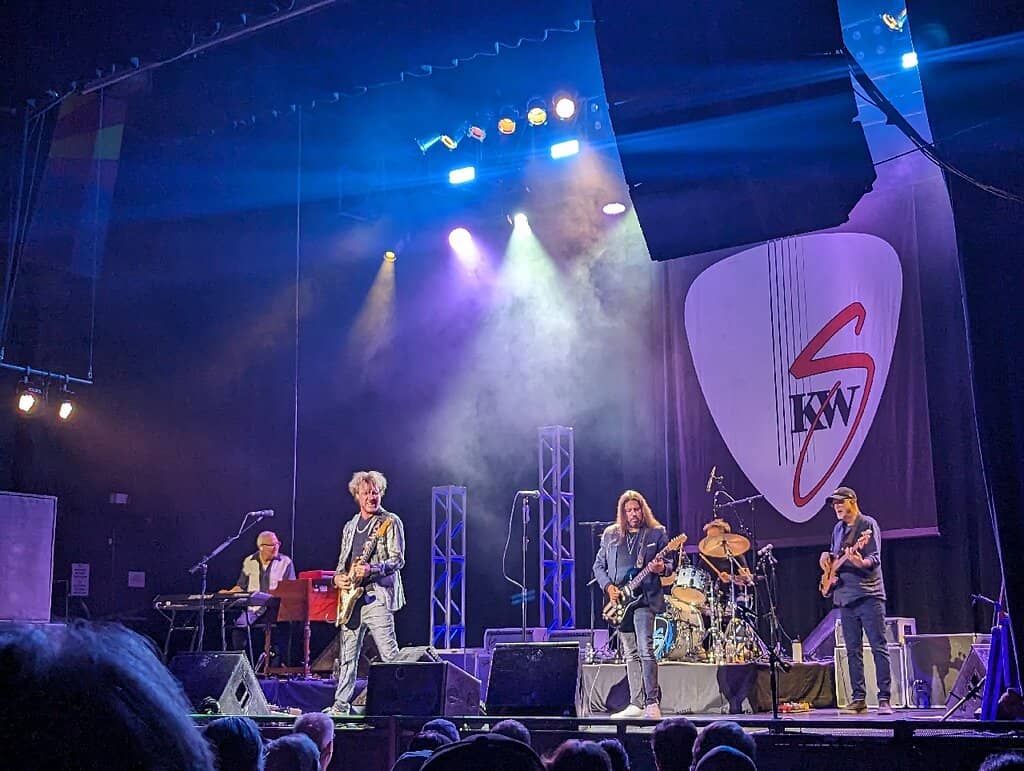 Diverse Live Performances