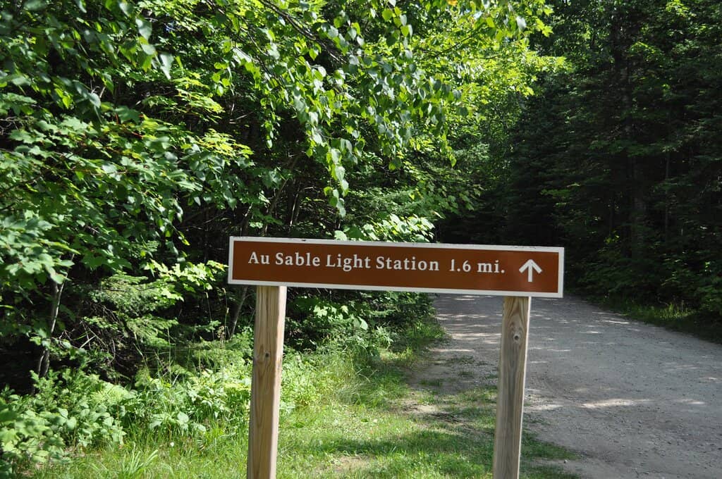 Scenic Hike to the Lighthouse
