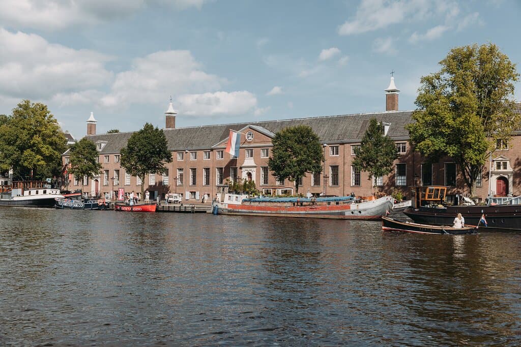 H'ART Museum Exterior Eva Bloem