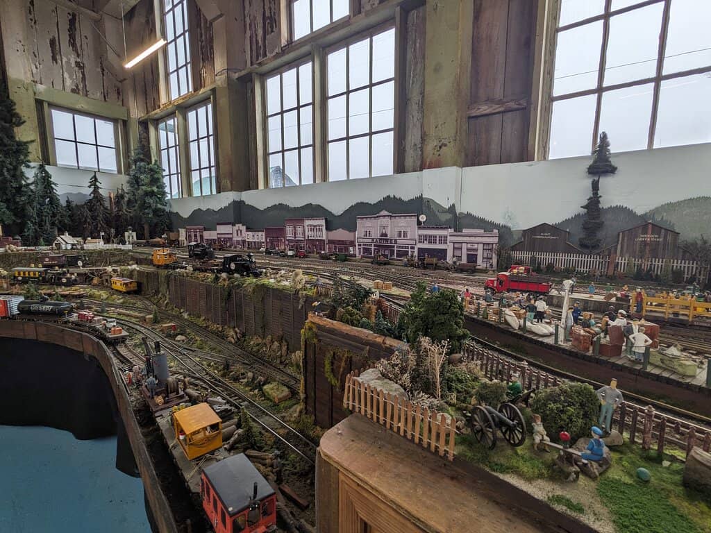 Knowledgeable & Friendly Docents