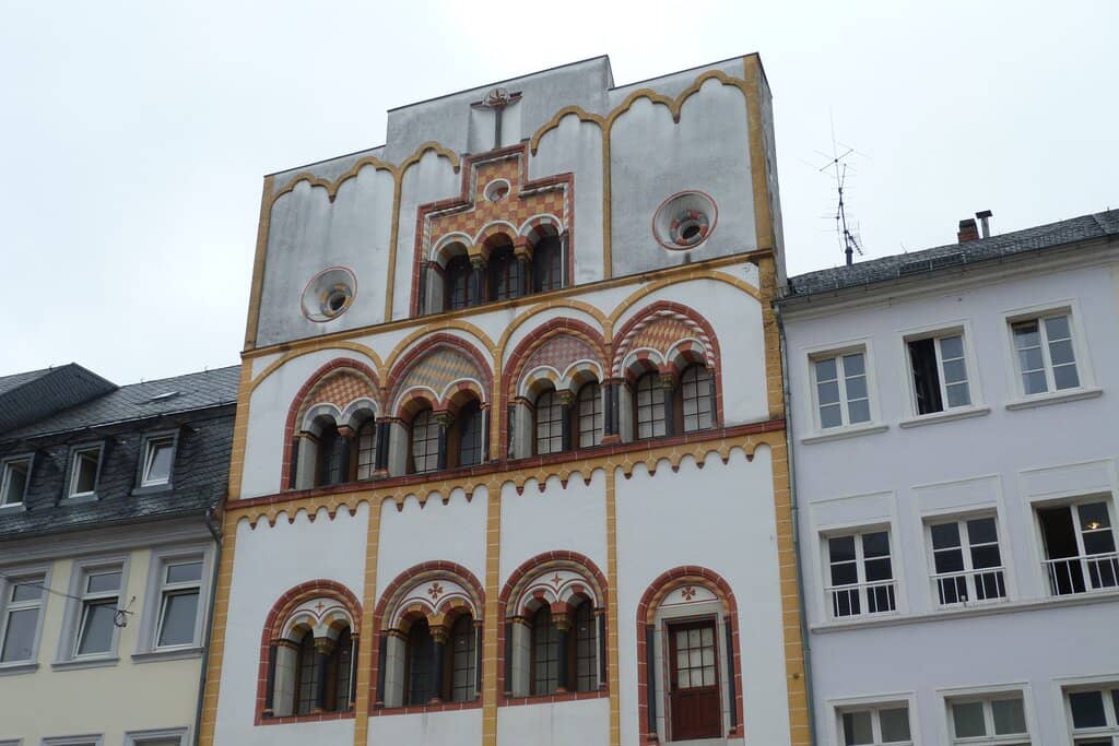 Moorish-Inspired Architecture