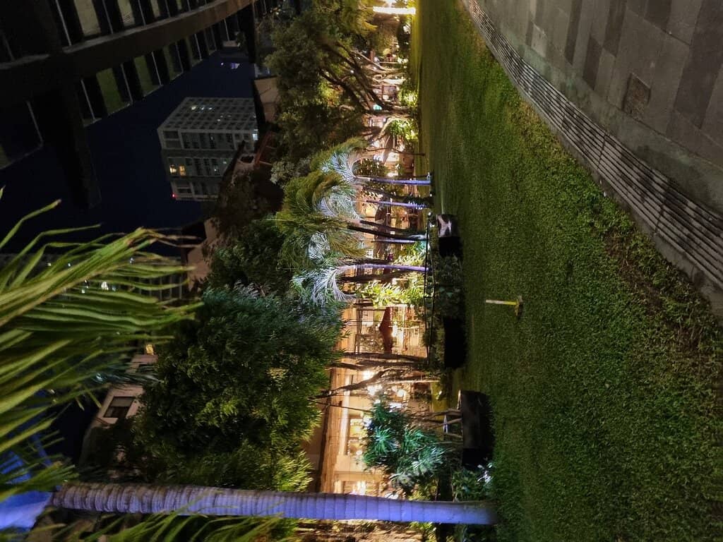 Ayala Triangle Gardens