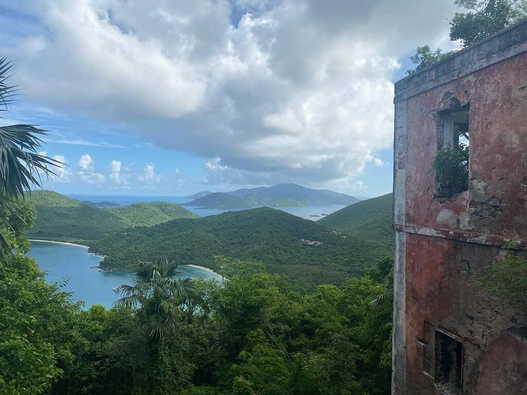 Cinnamon Bay Beach