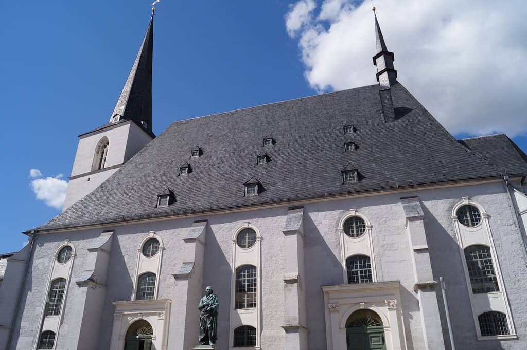 Impressive City Church Architecture