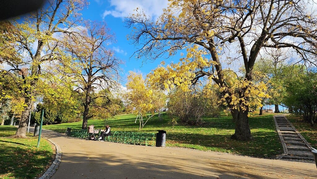 Romantic Walk through Riegrovy Sady