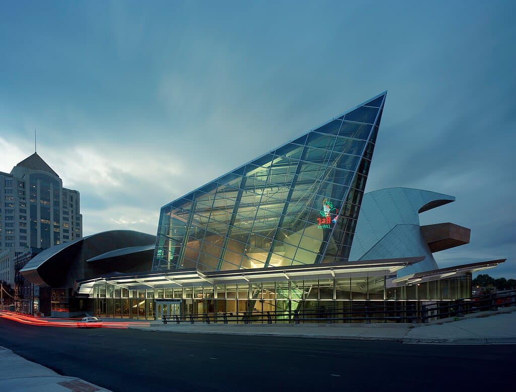The exterior of the Taubman Museum of Art at dusk
