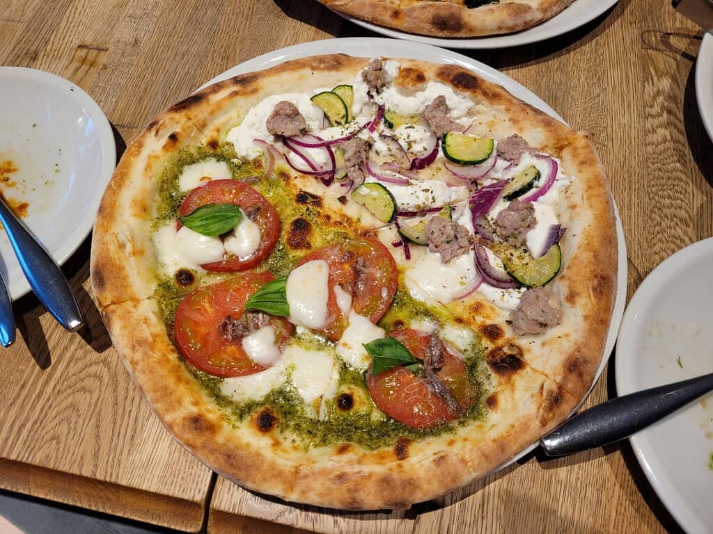 Cozy Ambiance for Dates